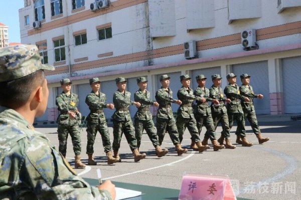 大旗策略 以实力为证！新兵阶段性考核亮相|荔枝军事